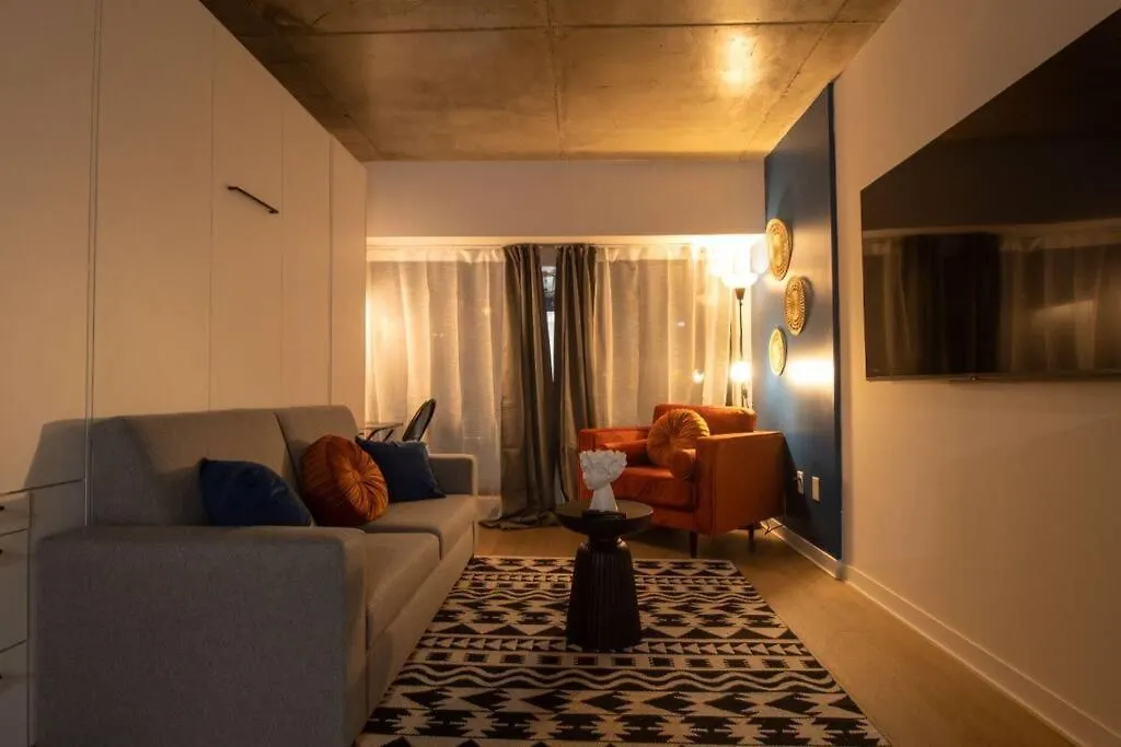 Bel Appartement Au Centre-Ville Montreal 0*,  Canada